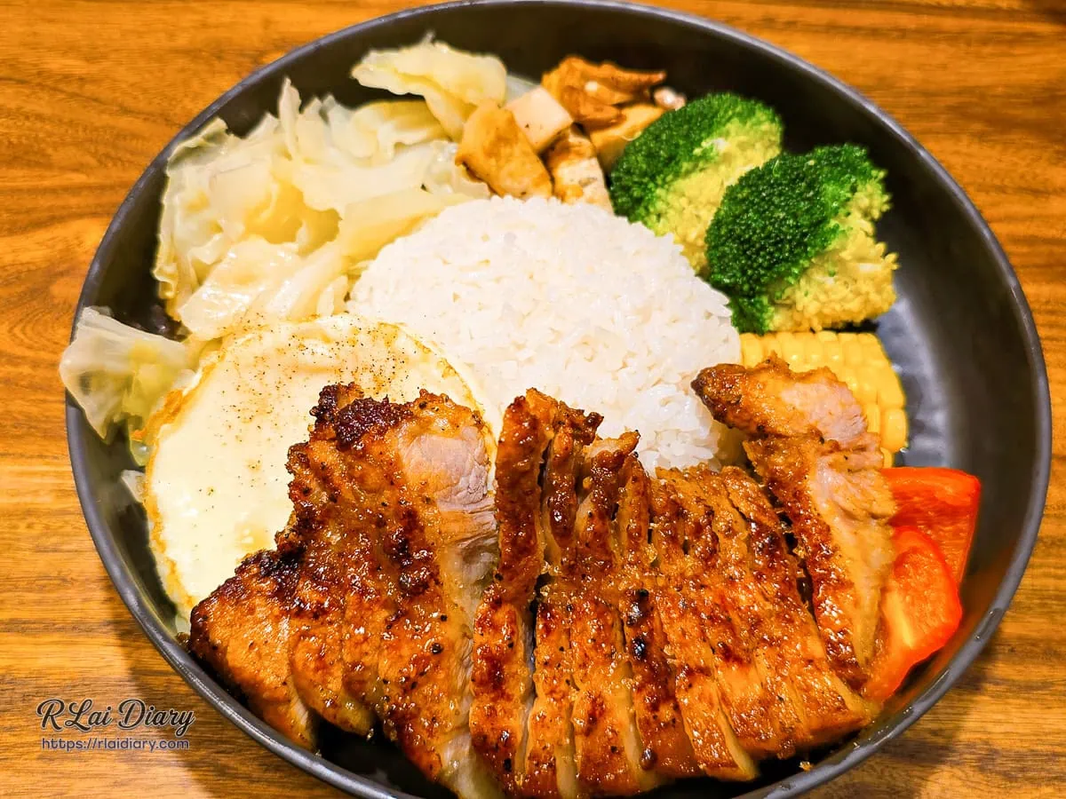 有食祿南洋料理-美村店的南洋叻沙烤雞翅實拍照片